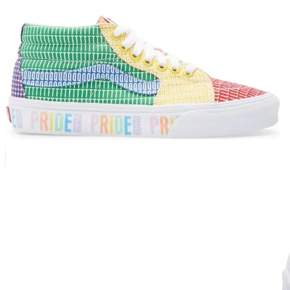 VANS PRIDE RAINBOW SNEAKERS UNISEX SIZE 9.5MENS,11WO'S